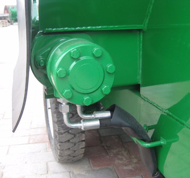 Barības izdalītājs Agronic 143S 4WD_02