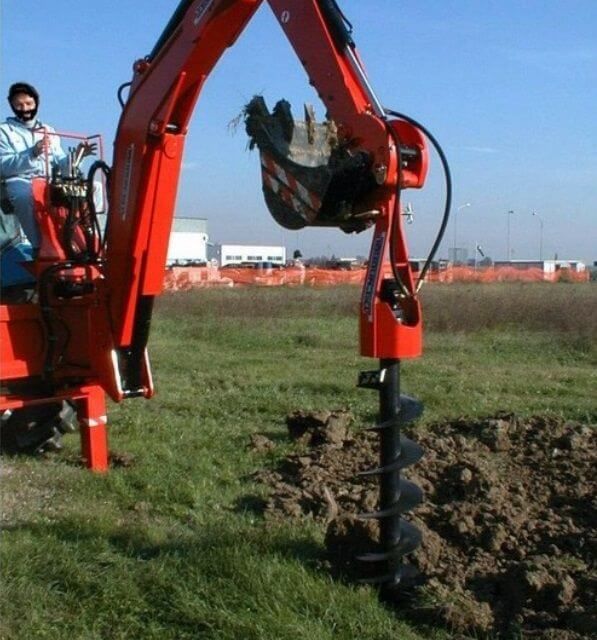 Ekskavatori TECNOAGRI 7