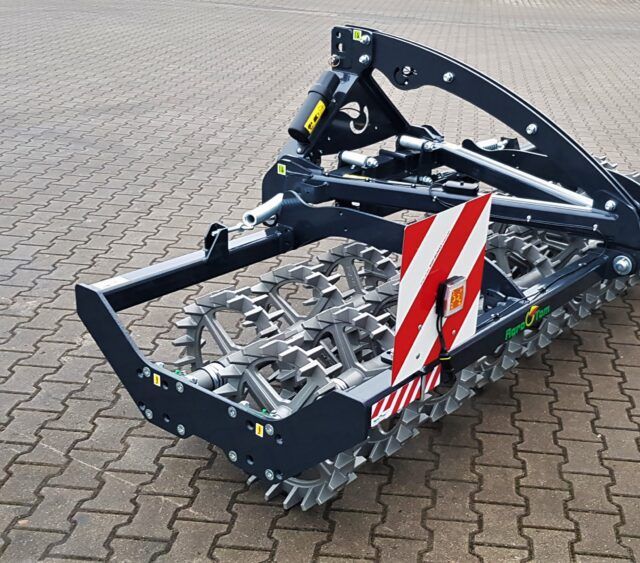 Augsnes apstrādes agregāts AGRO-TOM FRONT PACKER (05)