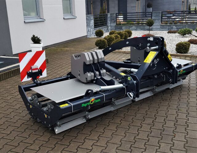 Augsnes apstrādes agregāts AGRO-TOM FRONT PACKER (08)