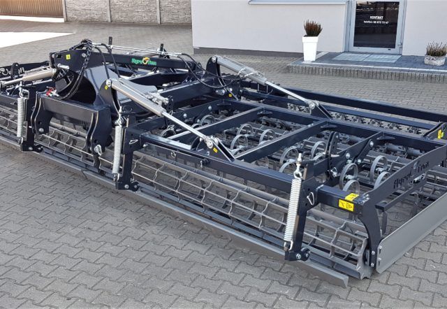 Augsnes apstrādes agregāts AGRO-TOM UPH 4.0 (23))