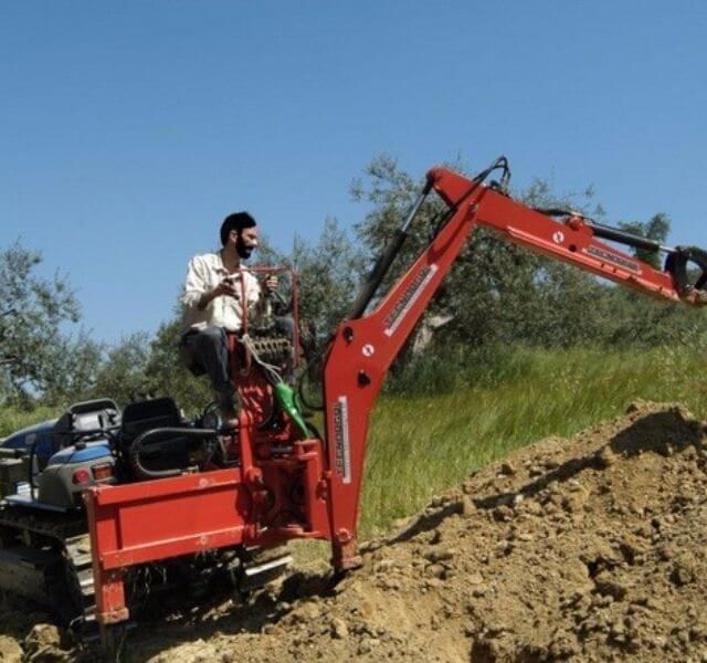Ekskavatori TECNOAGRI